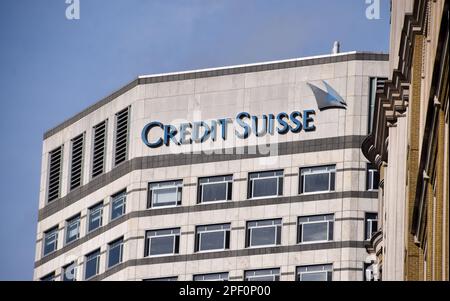 London, Großbritannien. 16. März 2023. Allgemeiner Überblick über den Hauptsitz der Credit Suisse UK in Canary Wharf, dem Finanzviertel der Hauptstadt. (Foto: Vuk Valcic/SOPA Images/Sipa USA) Guthaben: SIPA USA/Alamy Live News Stockfoto