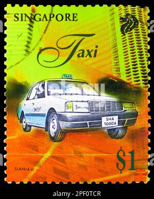 MOSKAU, RUSSLAND - 17. FEBRUAR 2023: Poststempel gedruckt in Singapur zeigt Taxi, Transport Serie, circa 1997 Stockfoto