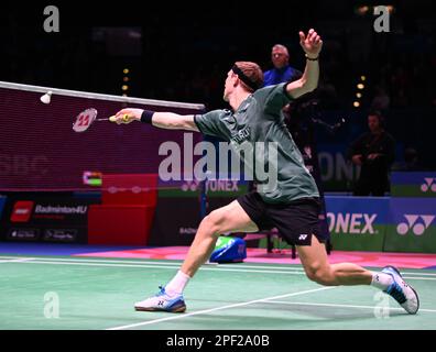 Utilita Arena, Birmingham, Großbritannien. 16. März 2023. 2023 YONEX All England Open Badminton Championships Day 3 Runde 16; Viktor AXELSEN gegen NG Tze Yong, Viktor AXELSEN spielt A shot Credit: Action Plus Sports/Alamy Live News Stockfoto