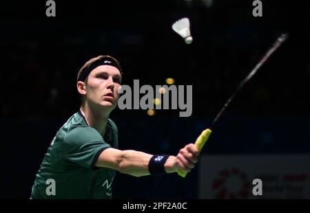 Utilita Arena, Birmingham, Großbritannien. 16. März 2023. 2023 YONEX All England Open Badminton Championships Day 3 Runde 16; Viktor AXELSEN gegen NG Tze Yong, Viktor AXELSEN spielt A shot Credit: Action Plus Sports/Alamy Live News Stockfoto