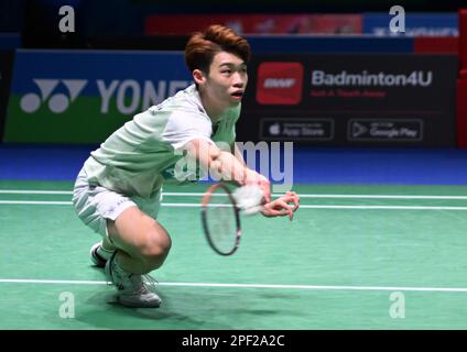 Utilita Arena, Birmingham, Großbritannien. 16. März 2023. 2023 YONEX All England Open Badminton Championships Day 3 Runde 16; Viktor AXELSEN gegen NG Tze Yong, NG Tze Yong spielt A Shot Credit: Action Plus Sports/Alamy Live News Stockfoto