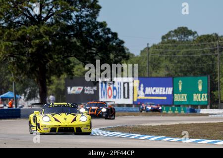 Sebring, Florida, USA - 16/03/2023, 60 SCHIAVONI Claudio (ita), CRESSONI Matteo (ita), PICARIELLO Alessio (ita), Iron Lynx, Porsche 911 RSR - 19, Action während der 1000 km langen Sebring 2023, 1. Runde der FIA World Endurance Championship 2023, vom 15. Bis 17. März, 2023 auf dem Sebring International Raceway in Sebring, Florida, USA - Foto: FR..d..ric Le Floc'h/DPPI/LiveMedia Stockfoto