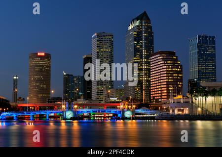 Downtown Tampa Sunset, Blue Hour, Florida, USA Stockfoto