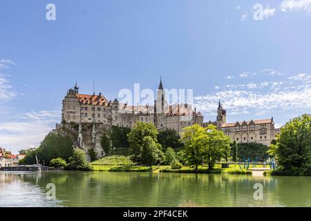 Hohenzollernschloss, Schloss Sigmaringen, ehemaliger Fürstensitz und Verwaltungssitz der Fürsten von Hohenzollern-Sigmaringen, Sigmaringen Stockfoto