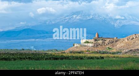 Khor-Virap-Kloster und Apostolische Kirche am Fuße des Mount Ararat, Provinz Ararat, Armenien, Kaukasus, Naher Osten Stockfoto