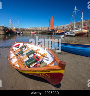 Blick auf das traditionelle Bootsfestival in Portsoy, Moray Firth, Banffshire, Schottland, Großbritannien Stockfoto