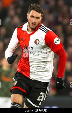 ROTTERDAM, NIEDERLANDE - MÄRZ 16: Santiago Gimenez von Feyenoord während der UEFA Europa League Runde 16 - Spiel Leg 2 zwischen Feyenoord und Shakhtar Donetsk im Stadion Feijenoord de Kuip am 16. März 2023 in Rotterdam, Niederlande (Foto von Ben Gal/Orange Pictures) Stockfoto