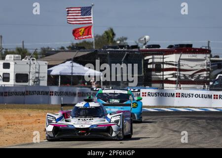 Sebring, Florida, USA - 16/03/2023, 60 BLOMQVIST Tom (mco), BRAUN Colin (usa), CASTRONEVES Helio (usa), Meyer Shank Racing mit Bordstein Agajanian, Acura ARX-06, Action während der Mobil 1 zwölf Stunden Sebring 2023, 2. Runde der IMSA SportsCar Championship 2023, vom 15. Bis 18. März 2023 auf dem Sebring International Raceway in Sebring, Florida, USA - Foto: Julien Delfosse/DPPI/LiveMedia Stockfoto