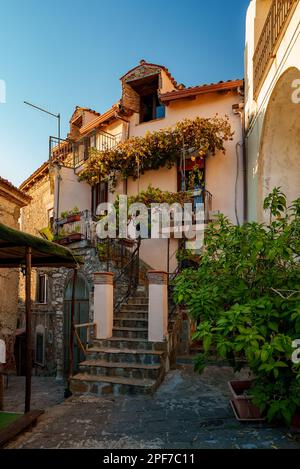 Straßen der Altstadt von Agropoli in Italien. Stockfoto