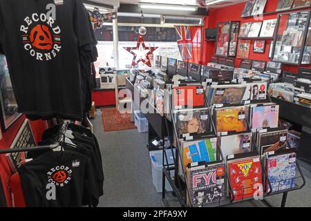 Im Independent Music & Vinyl Shop, Record Corner, Pound Lane, (bei High St), Godalming, Surrey, England, GU7 1BX Stockfoto