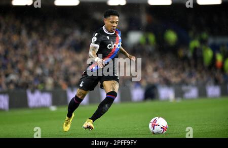 Nathaniel Clyne of Crystal Palace während des Premier League-Spiels zwischen Brighton & Hove Albion und Crystal Palace im American Express Community Stadium , Brighton , Großbritannien - 15. März. Foto: Simon Dack/Teleobjektiv. 2023 nur redaktionelle Verwendung. Kein Merchandising. Für Fußballbilder gelten Einschränkungen für FA und Premier League. Keine Nutzung von Internet/Mobilgeräten ohne FAPL-Lizenz. Weitere Informationen erhalten Sie von Football Dataco Stockfoto