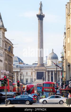 London, Vereinigtes Königreich - 23. Mai 2018 : Panoramablick auf den Trafalgar Square in London, Vereinigtes Königreich Stockfoto