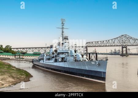 Baton Rouge, USA - 13. Juli 2013: USS Kidd dient als Museum in Baton Rouge, USA. USS Kidd war das erste Schiff der US Navy, das nach Rear ADM benannt wurde Stockfoto