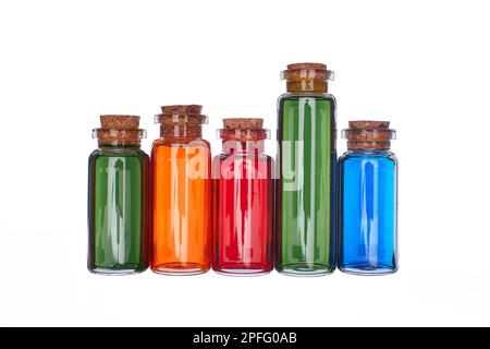 Glasflaschen auf isoliertem Hintergrund Stockfoto
