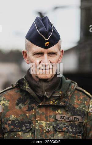 Generalleutnant Martin Schelleis, Inspektor des Militärstützpunkts der Bundeswehr, fotografiert in Mahlwinkel, 16. März 2023. Stockfoto