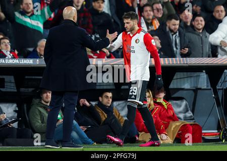 16-03-2023: Sport: Feyenoord gegen Shakhtar ROTTERDAM, NIEDERLANDE - MÄRZ 16: Santiago Gimenez (Feyenoord Rotterdam), Substitution während des Spiels Feye Stockfoto