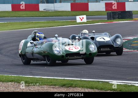 Bernado Hartogs, will Nuthall, Lotus 15 Series 3, Gary Pearson, Alex Brundle, Lister Jaguar Knobbly, RAC Woodcote Trophy und Stirling Moss Trophy für PR Stockfoto