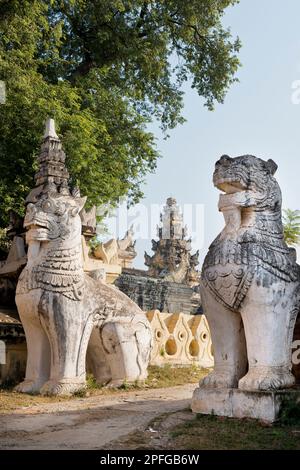 Myanmar, Mandalay, Inwa, Mahar Aung Mye Bon Kloster San Stockfoto