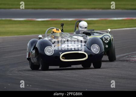 Robi Bernberg, Paul Ugo, Cooper Monaco T49, RAC Woodcote Trophy & Stirling Moss Trophy für Sportwagen vor ’56 und vor ’61, ein einstündiges Rennen mit dem o Stockfoto