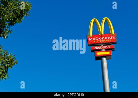 MC Donalds Restaurant, Chiasso, Schweiz Stockfoto