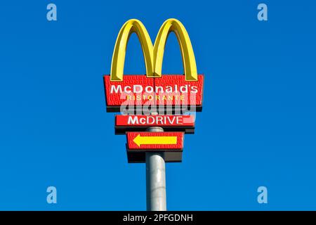 MC Donalds Restaurant, Chiasso, Schweiz Stockfoto