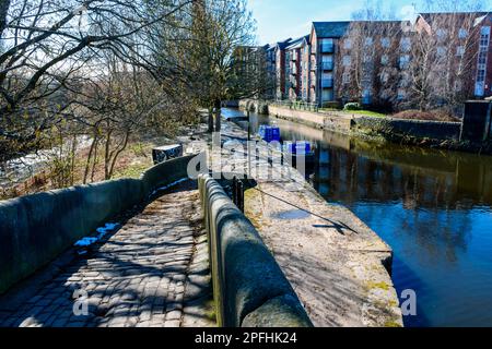 Portland-Becken an der Kreuzung der Ashton und Peak Forest Kanäle. Ashton-under-Lyne, Tameside, Manchester, England, Vereinigtes Königreich Stockfoto