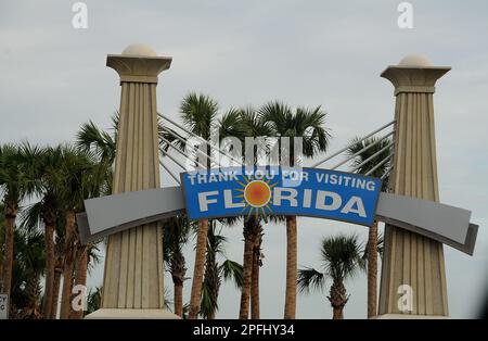 USA FREEWAY 95 / FLORIDA / USA - 06. DEZEMBER 2017.- Willkommen in Florida  Danke týour für Ihren Besuch in Florida . (Foto.Francis Dean/Dean Pictures) Stockfoto