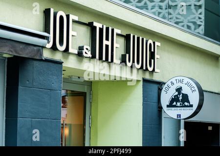 Stavanger, Norwegen, März 10 2023, Joe & The Juice International Retail Restaurant Und Coffee Juice Bar Logo Und Beschilderung Mit „No People“-Schriftzug Stockfoto