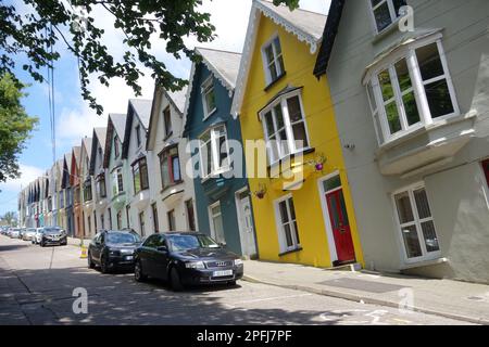 Kartenspiel Reihe von Häusern, West View, Cobh Irland Stockfoto