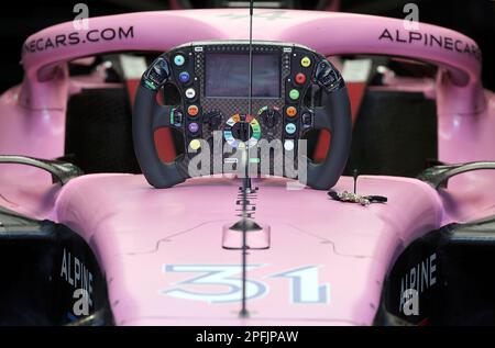 Jeddah, Saudi-Arabien. 17. März 2023. 17. März 2023, Jeddah Corniche Circuit, Jeddah, Formel 1 Grand Prix von Saudi-Arabien, auf dem Bild das Lenkrad von Esteban Ocon (FRA), BWT Alpine F1 Team Credit: dpa Picture Alliance/Alamy Live News Stockfoto