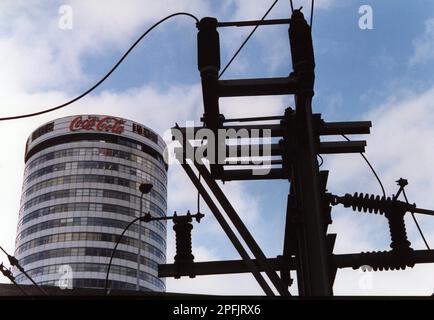stadtblick - die Rotunda, Birmingham - vom Bahnhof New Street aus gesehen Stockfoto