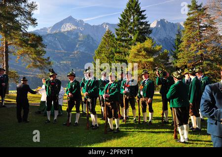 Zugspitzgruppe, Gebirgsschuetzen, Werdenfels, Bayern, Garmisch-Partenkirchen, Deutschland Stockfoto