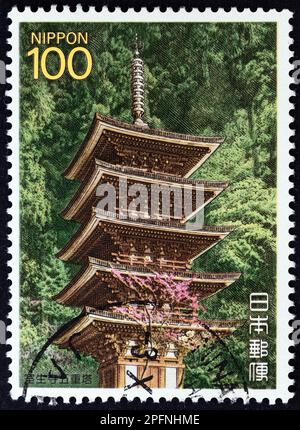 JAPAN - CA. 1988: Ein in Japan gedruckter Stempel der Ausgabe "National Treasures" zeigt den Muro-ji-Tempel, ca. 1988. Stockfoto