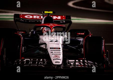 Jeddah, Saudi-Arabien. 17. März 2023. JEDDAH CORNICHE CIRCUIT, SAUDI-ARABIEN - MÄRZ 17: Yuki Tsunoda, AlphaTauri AT04 während des Saudi-arabischen Grand Prix auf der Jeddah Corniche Circuit am Freitag, den 17. März 2023 in Jeddah, Saudi-Arabien. (Foto: Michael Potts/BSR Agency) Kredit: BSR Agency/Alamy Live News Stockfoto