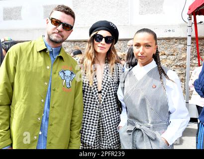 JUSTIN TIMBERLAKE, JESSICA BIEL, EVA QUEEN FÜR DIE KENZO-SHOW IN PARIS Stockfoto