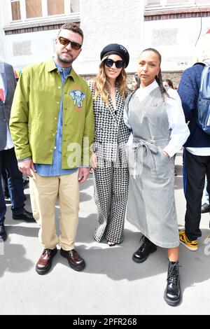 JUSTIN TIMBERLAKE, JESSICA BIEL, EVA QUEEN FÜR DIE KENZO-SHOW IN PARIS Stockfoto