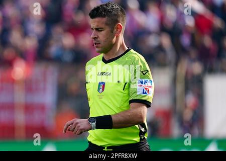 Monza, Italie. 18. März 2023. Antonio Giua (Schiedsrichter) während der italienischen Meisterschaft Serie Ein Fußballspiel zwischen AC Monza und US Cremonese am 18. März 2023 im U-Power Stadium in Monza, Italien - Photo Morgese-Rossini/DPPI Credit: DPPI Media/Alamy Live News Stockfoto