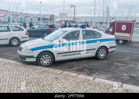 Lissabon, Portugal - 4. Dezember 2022: Auto der Nationalen Republikanischen Garde (Portugiesisch: Guarda Nacional Republicana). GNR ist die nationale Gendarmerie-Truppe Stockfoto