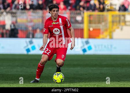 Monza, Italien. 18. März 2023. Filippo Ranocchia von AC Monza wurde während des Fußballspiels der Serie A 2022/23 zwischen AC Monza und US Cremonese im U-Power Stadium in Aktion gesehen. Endstand: Monza 1:1 Cremonese Credit: SOPA Images Limited/Alamy Live News Stockfoto