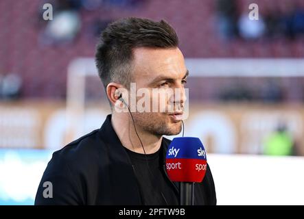 Deutschland. 18. März 2023. Augsburg, Deutschland. 18. März 2023. firo : 03/18/2023, Fußball, 1. Liga, 1. Bundesliga, Staffel 2022/2023, 25. Spieltag FC Augsburg - FC Schalke 04 1: 1, Coach Enrico Maassen, FC Augsburg, FCA, Augsburg, Halbe Zahl, Interview, Kredit: dpa/Alamy Live News Kredit: dpa Picture Alliance/Alamy Live News Stockfoto
