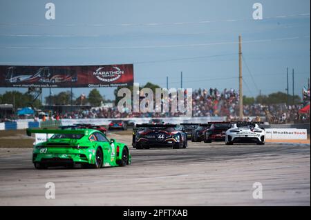 79 JUNCADELLA Daniel (Spa), GOUNON Jules (Fra), ENGEL Mary (her), WeatherTech Racing, Mercedes AMG GT3, Action während der Mobil 1 Twelve hours of Sebring 2023, 2. Runde der IMSA SportsCar Championship 2023, vom 15. Bis 18. März 2023 auf dem Sebring International Raceway in Sebring, Florida, USA - Foto: Jan-patrick Wagner/DPPI/LiveMedia Stockfoto