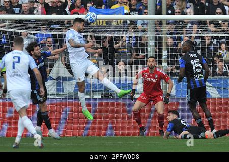 Pisa, Italien. 18. März 2023. Geleitet von Christian Diego Pastina (Benevento) während AC Pisa vs Benevento Calcio, italienisches Fußballspiel der Serie B in Pisa, Italien, März 18 2023 Kredit: Independent Photo Agency/Alamy Live News Stockfoto