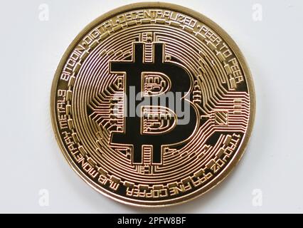 New York, Usa. 18. März 2023. Eine Darstellung des Symbols der Bitcoin-Kryptowährungen ist in einem Illustrationsfoto zu sehen, das am Samstag, den 18. März 2023 in New York City aufgenommen wurde. Foto: John Angelillo/UPI Credit: UPI/Alamy Live News Stockfoto