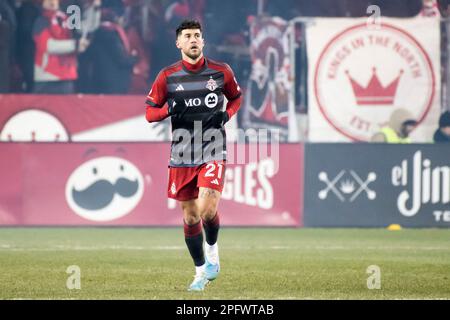 Toronto, Ontario, Kanada. 18. März 2023. Jonathan Osorio #21 in Aktion während des MLS-Spiels zwischen dem FC Toronto und dem Inter Miami CF auf dem BMO Field in Toronto. Das Spiel endete 2-0 (Kreditbild: © Angel Marchini/ZUMA Press Wire) – NUR REDAKTIONELLE VERWENDUNG! Nicht für den kommerziellen GEBRAUCH! Stockfoto