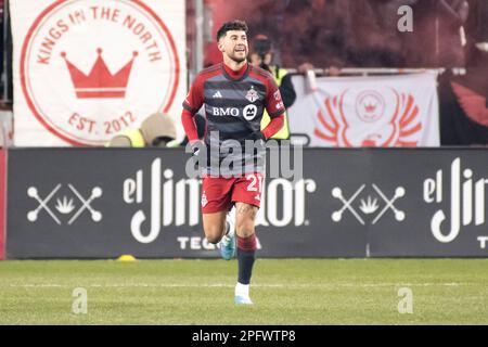 Toronto, Ontario, Kanada. 18. März 2023. Jonathan Osorio #21 in Aktion während des MLS-Spiels zwischen dem FC Toronto und dem Inter Miami CF auf dem BMO Field in Toronto. Das Spiel endete 2-0 (Kreditbild: © Angel Marchini/ZUMA Press Wire) – NUR REDAKTIONELLE VERWENDUNG! Nicht für den kommerziellen GEBRAUCH! Stockfoto