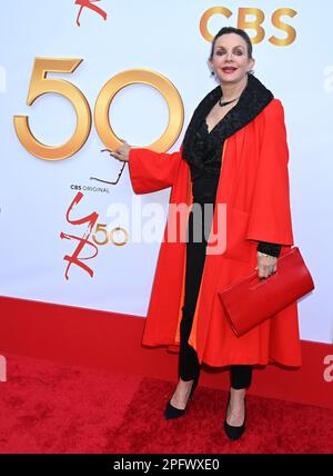 Judith Chapman kommt am 17. März 2023 zum 50. Jahrestag von The Young and the Restless im Vibiana in Los Angeles, Kalifornien, an. © Tammie Arroyo / AFF-USA.com Stockfoto