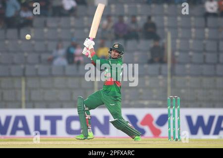 NASUM Ahmed schlägt während des ODI-Spiels Bangladesch-Irland 1. im Sylhet International Cricket Stadium, Lakkarura, Sylhet, Bangladesch. Stockfoto