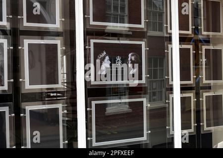 Makler-Fenster am Tag der Beerdigung der Königin Stockfoto