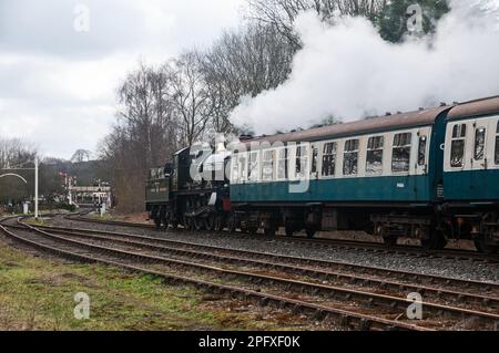 Rund um das Vereinigte Königreich - der fliegende Schotte feiert 2023 sein hundertjähriges Jahr, indem er Ramsbottom mit der East Lancashire Railway, Stockfoto