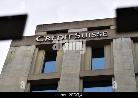 New York, USA. 16. März 2023. Dieses Foto wurde am 16. März 2023 aufgenommen und zeigt ein Gebäude der Credit Suisse in Genf, Schweiz. Kredit: Lian Yi/Xinhua/Alamy Live News Stockfoto